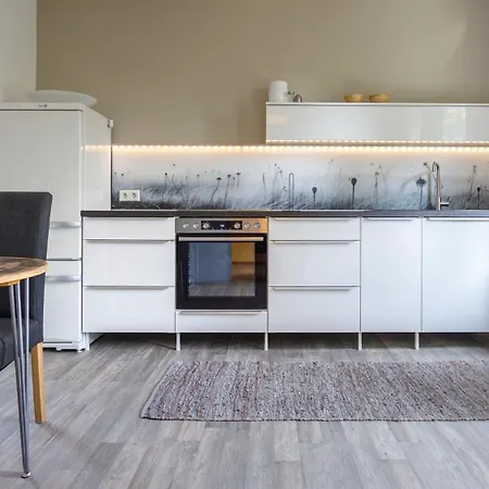 Nest Am Park * لمغو